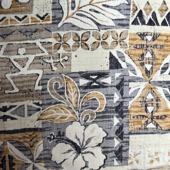 Go Barefoot Hawaiian Shirt Brown turtles Floral Button Up Reverse Print tribal - Picture 3 of 6